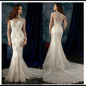 Alfred Angelo Sapphire Gown #980

Brand new w/ original tags